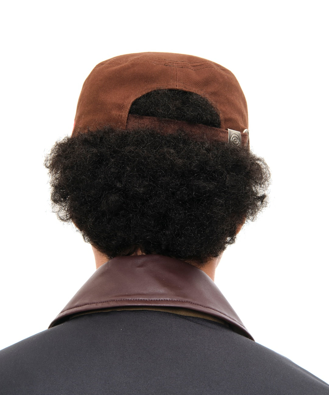 Cursive Logo Pill Box Cap (BROWN)