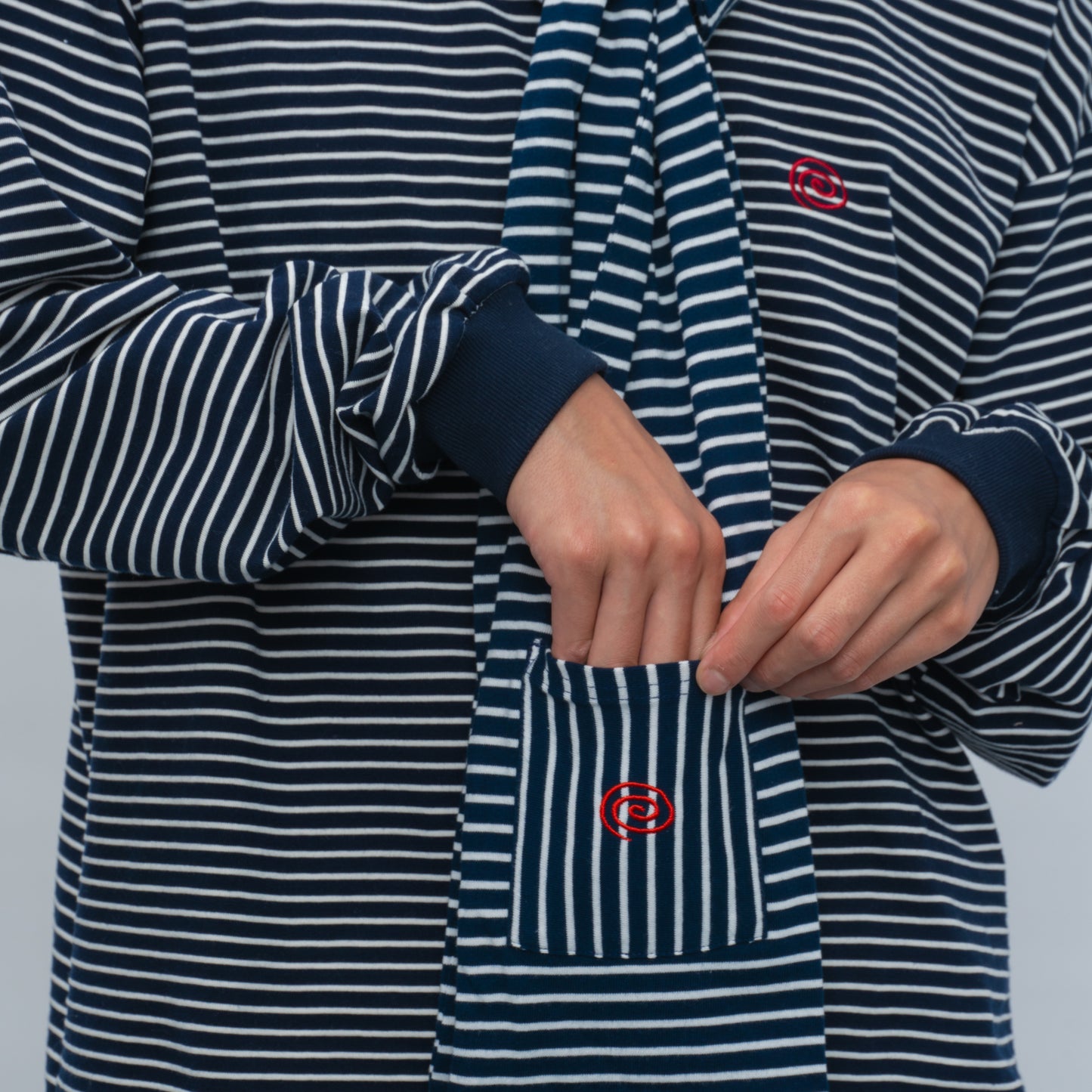 Border Scarf (WHITE&NAVY)